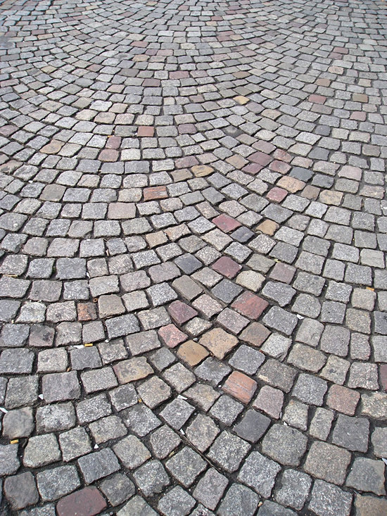 Pavés posés en arc paris montmartre